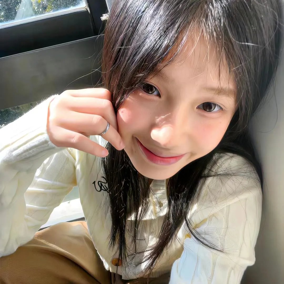 蔑视 海报