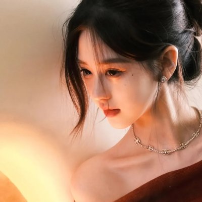女孩的成长图腾 海报